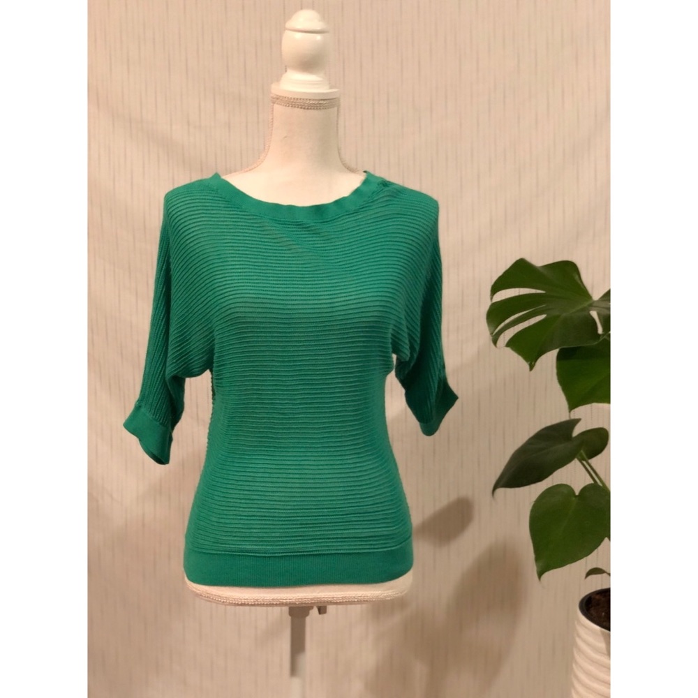 Express Mesh 3/4 sleeve top